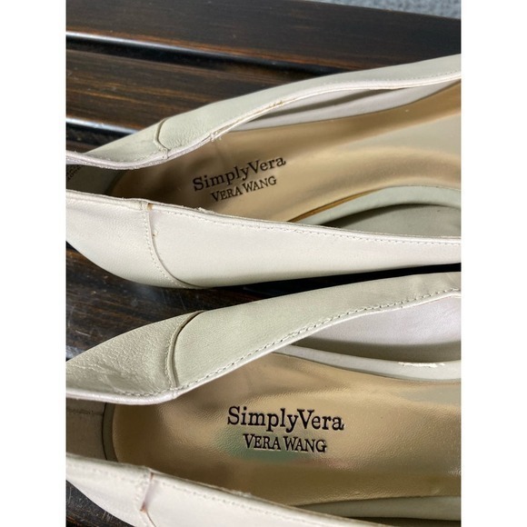 Simply Vera Wang Flats Womens 10 Nude Gold Buckle Slip On Work Shoes Elegant - Picture 8 of 11